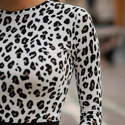 Elegant Leopard-Print T-Shirt For Women Perfect As A Base Layer