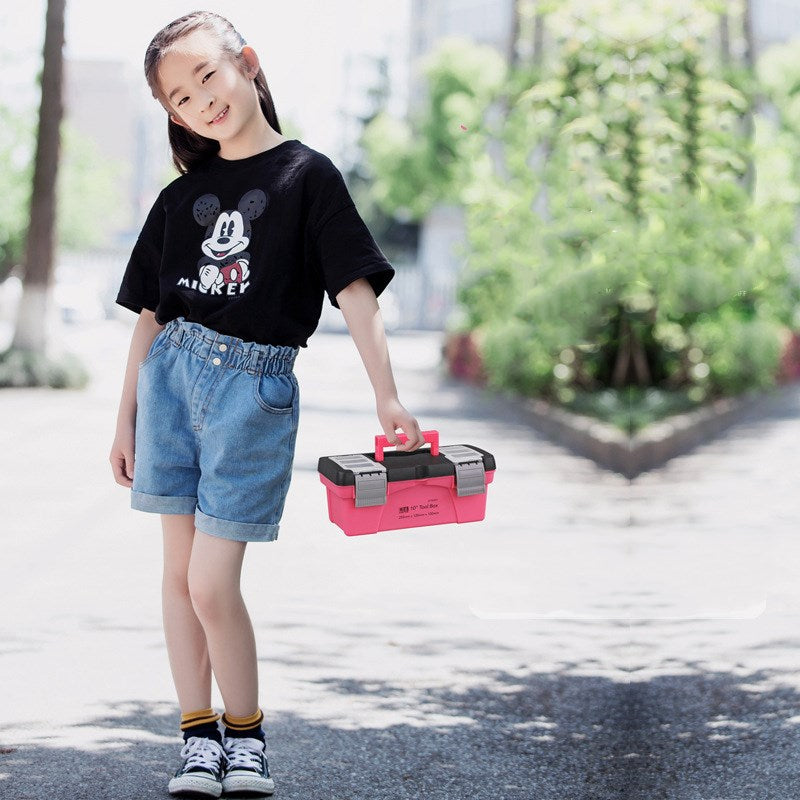 Assembler des kits d'outils ménagers