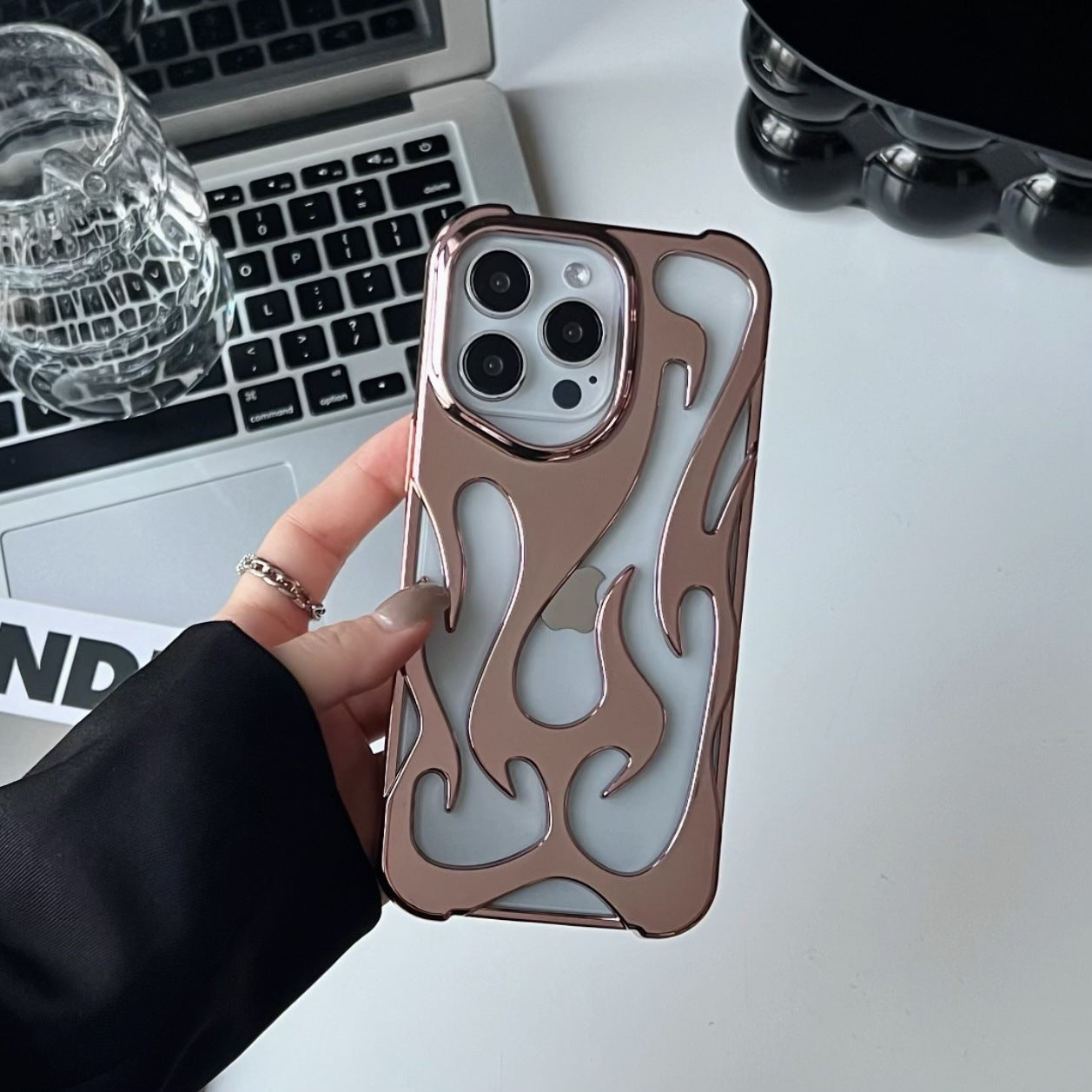 Electroplated Hollow Heat Dissipation Phone Case null