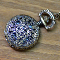 Vintage men and women necklace watch