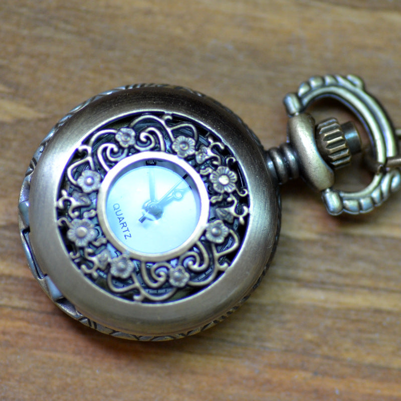 Vintage men and women necklace watch