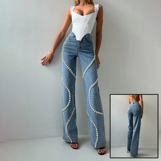 Loose Straight Leg Jeans And Fashionable Casual Pants With A Rhine Stone Denim Design Around Them Suitable For Women null