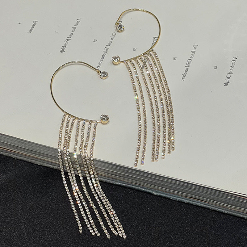 Fashionable And Simple Long Tassel Earrings null