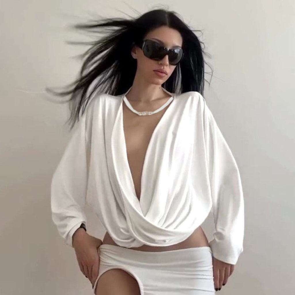 Casual Fitted Long-sleeve Top That Flatters Your