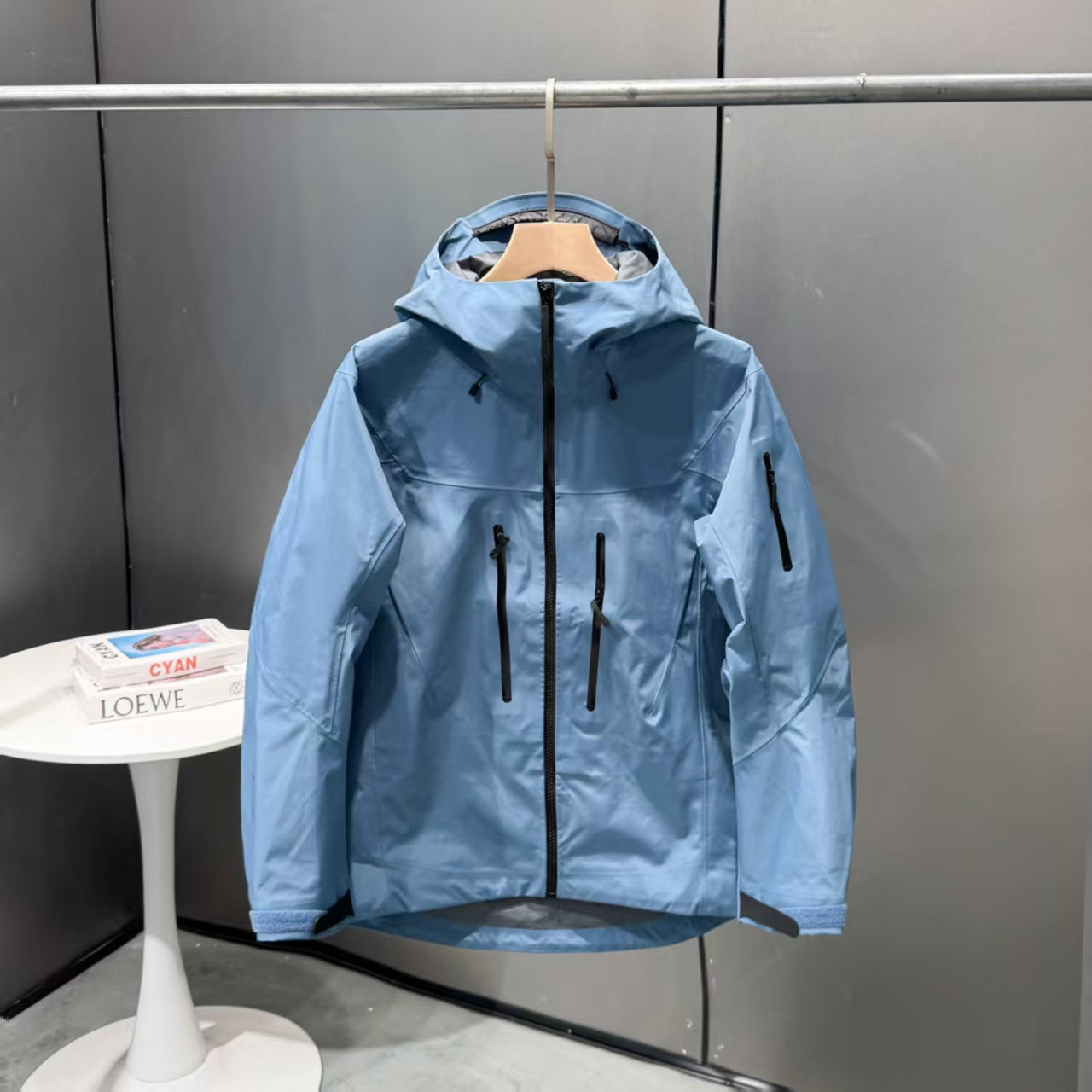 Outdoor Windproof And Waterproof Hardshell Jacket For Sports