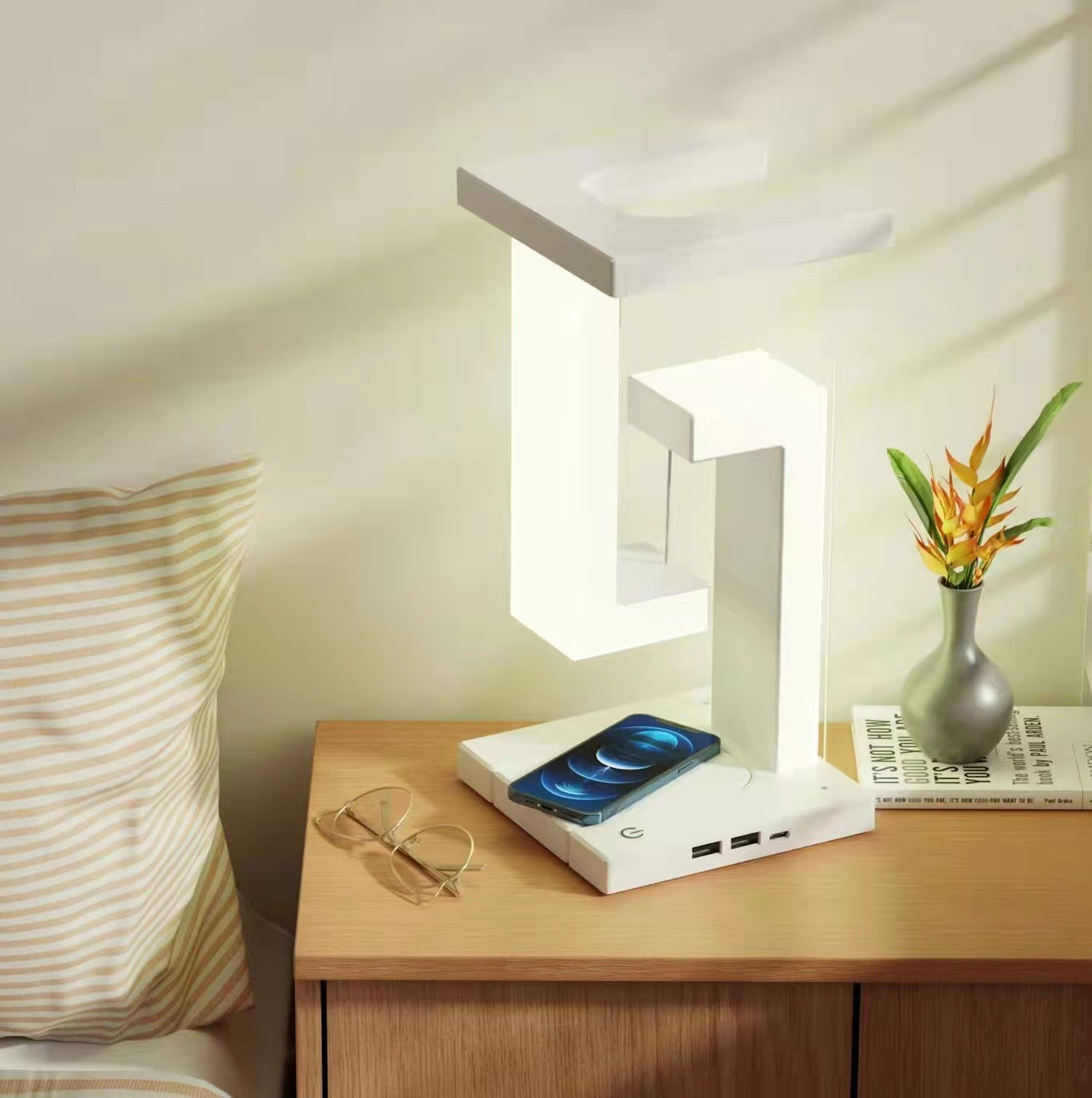 Creative Smartphone Wireless Charging Suspension Table Lamp Balance Lamp Floating For Home Bedroom null