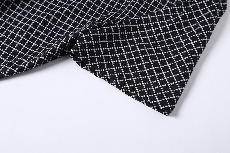 A Classic And Fashionable Diamond-shaped Small Checkered Shirt For Men