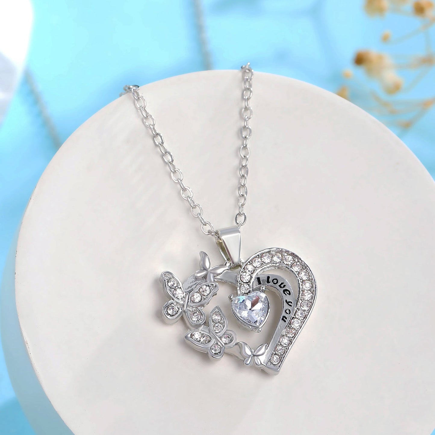 Ins Butterfly Love Necklace With Rhinestones Fashion Personality Hollow Heart-shaped Clavicle Chain Pendant Necklace For Valentine's Day null