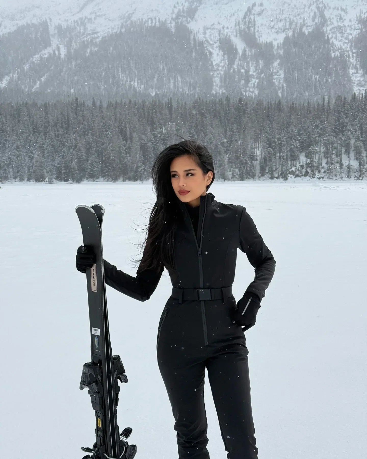 Fashion Women Slim Black Stand Collar Skiwear Chic Full Sleeve Waist Cinching High Waist Jumpsuits 2026 Lady Classic Bodysuit