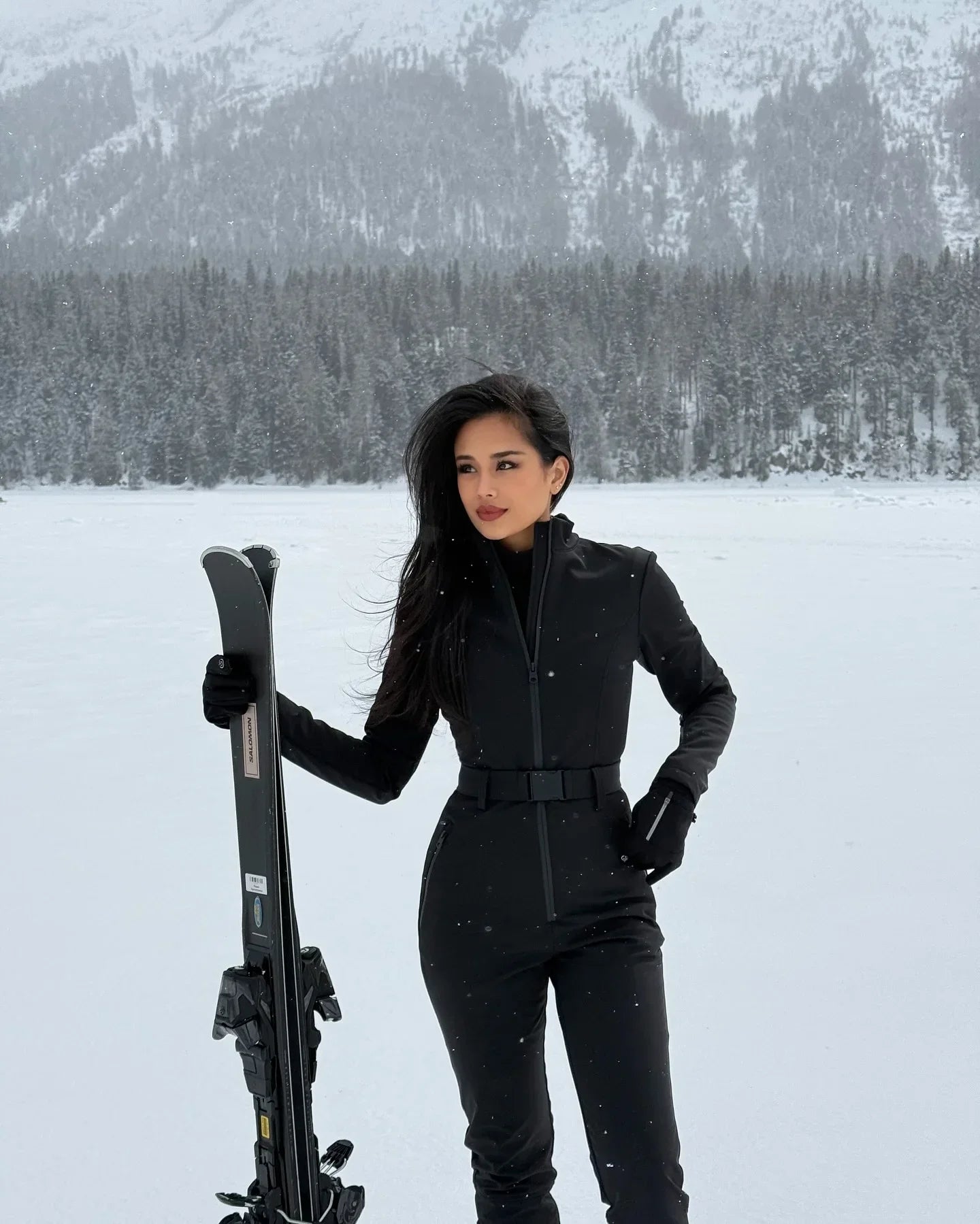 Fashion Women Slim Black Stand Collar Skiwear Chic Full Sleeve Waist Cinching High Waist Jumpsuits 2026 Lady Classic Bodysuit