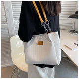 2025 New Fashionable Style High-end and Niche Commuting Handbags Large Capacity Bags Women's Versatile Shoulder Bag Tote Bags