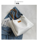 2025 New Fashionable Style High-end and Niche Commuting Handbags Large Capacity Bags Women's Versatile Shoulder Bag Tote Bags