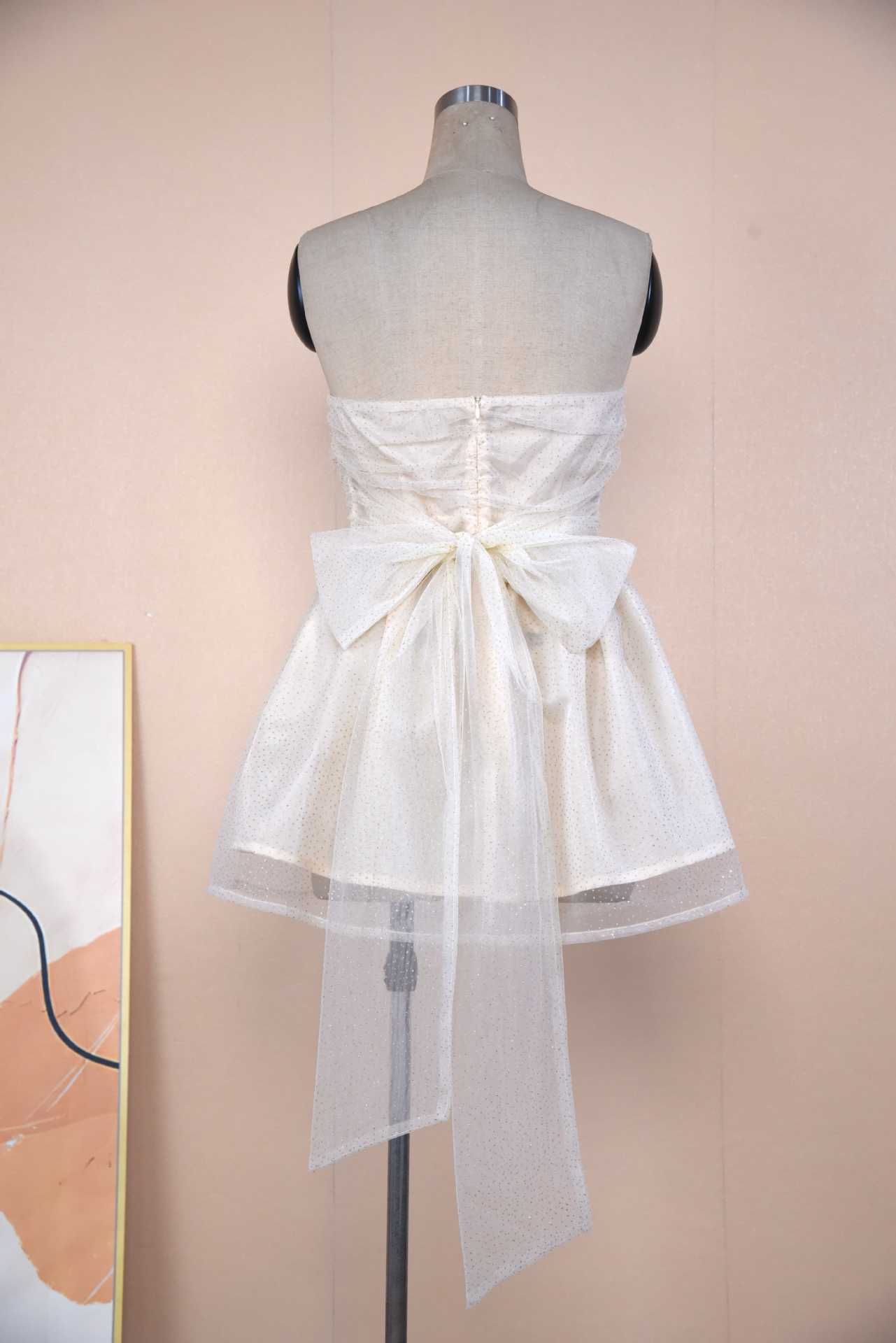 Tube Top Lace Dress With Back Bow-knot Summer Fashion Temperament Mesh Stitching Off-neck Short Skirt.