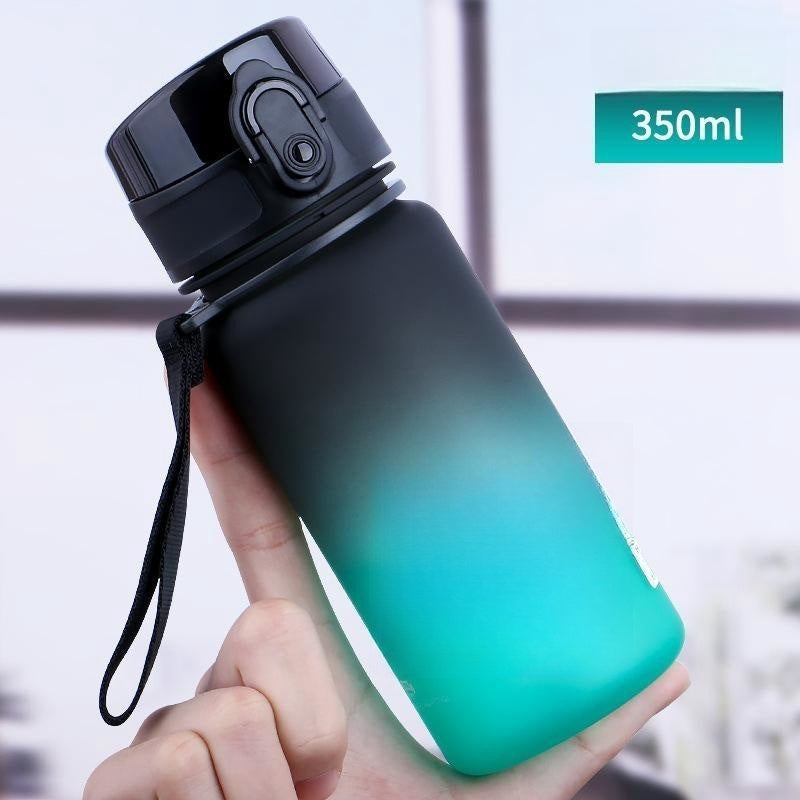 Outdoor Portable Large Capacity Sports And Fitness Water Bottle null