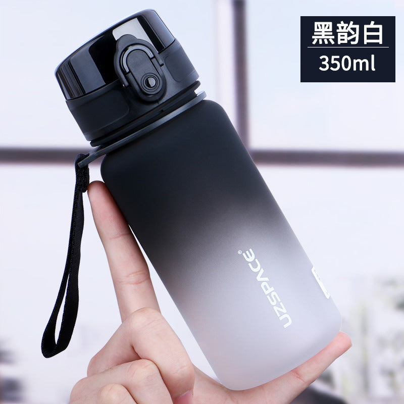 Outdoor Portable Large Capacity Sports And Fitness Water Bottle null