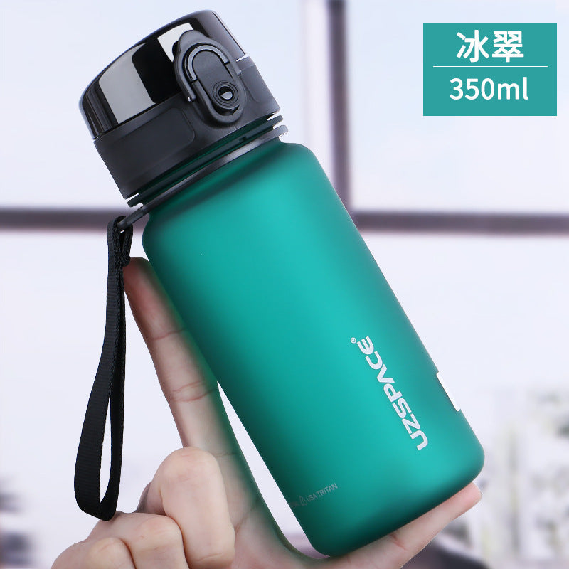 Outdoor Portable Large Capacity Sports And Fitness Water Bottle null