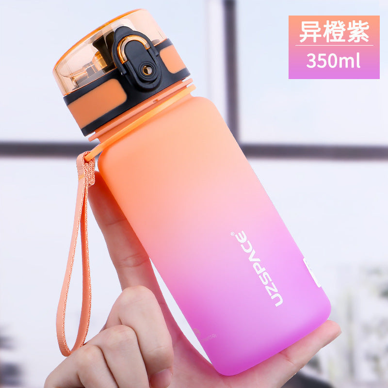 Outdoor Portable Large Capacity Sports And Fitness Water Bottle null