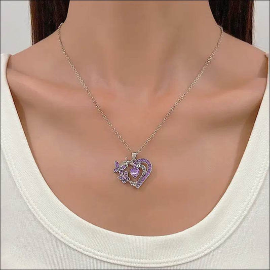 Ins Butterfly Love Necklace With Rhinestones Fashion Personality Hollow Heart-shaped Clavicle Chain Pendant Necklace For Valentine's Day - Update Avenue 