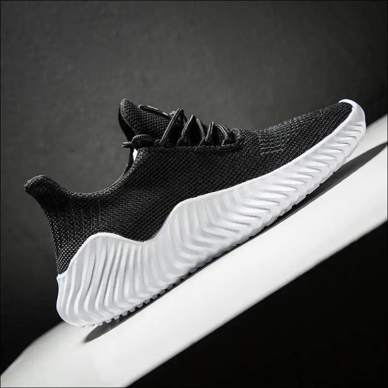 Large Size Men's Shoes, Breathable Sports Shoes, Ultra-light Running Shoes, New Style - Update Avenue 