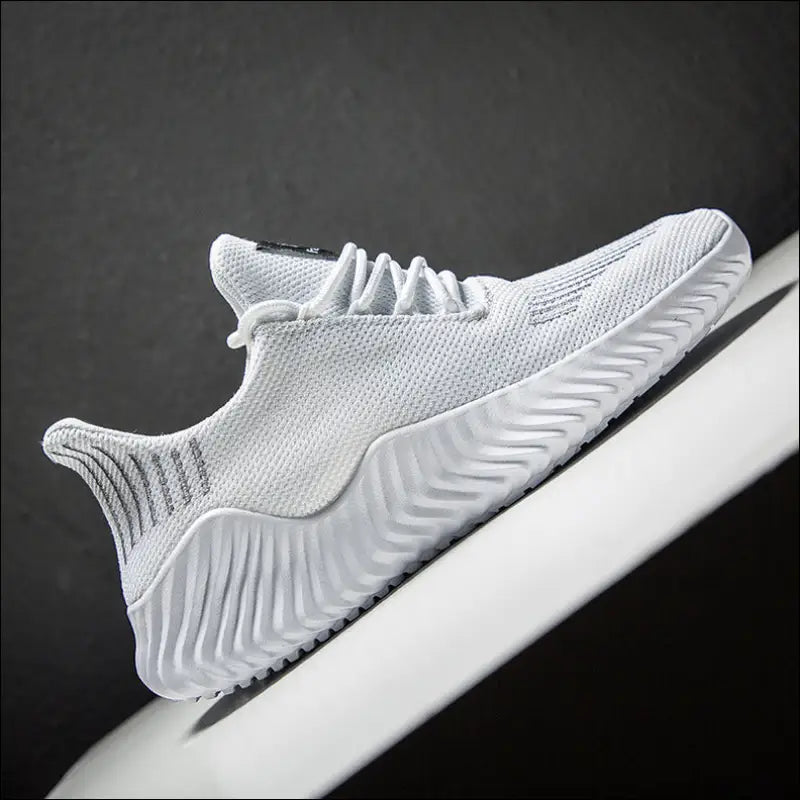 Large Size Men's Shoes, Breathable Sports Shoes, Ultra-light Running Shoes, New Style - Update Avenue 