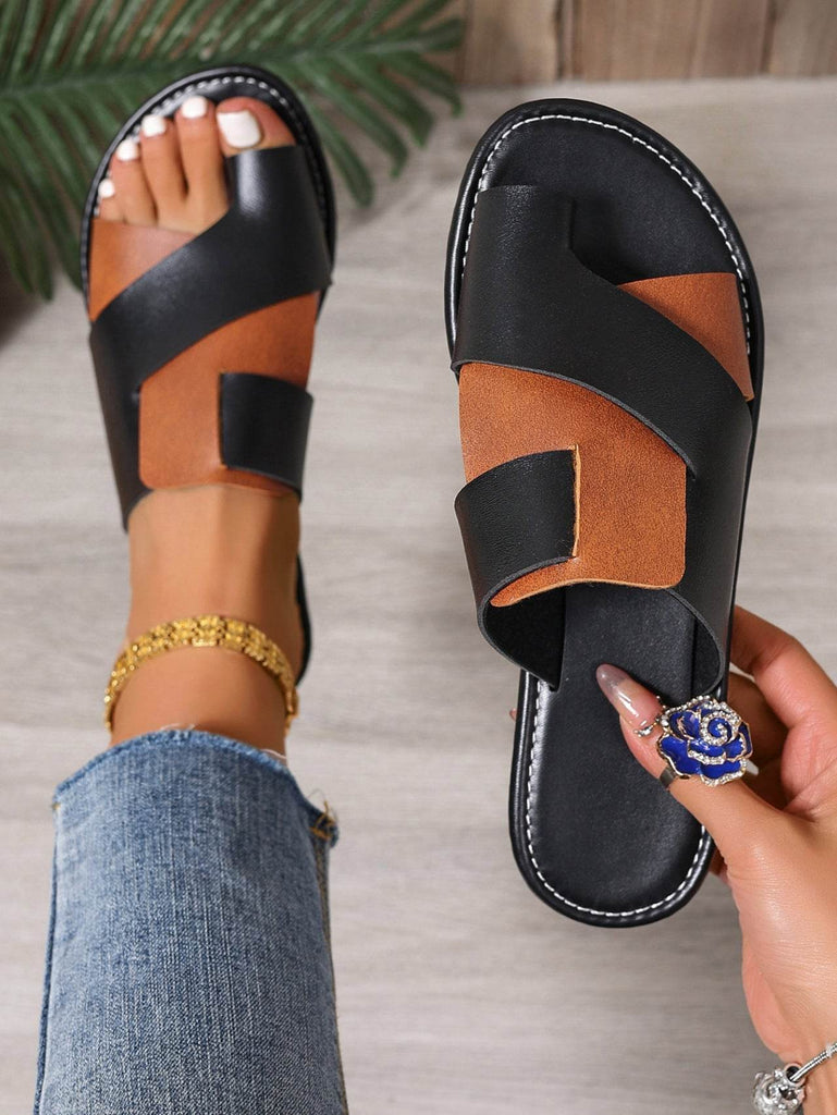 Plus Size Color Matching Toe Covering Flat Slippers - Update Avenue 