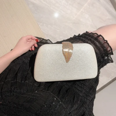 Women's Fashion Classic Leaf Buckle Box Dinner Bag Clutch Party Bag Annual Party Bag Reception Handbag Chain Bag Wedding Mini Ba