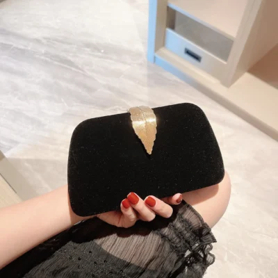 Women's Fashion Classic Leaf Buckle Box Dinner Bag Clutch Party Bag Annual Party Bag Reception Handbag Chain Bag Wedding Mini Ba