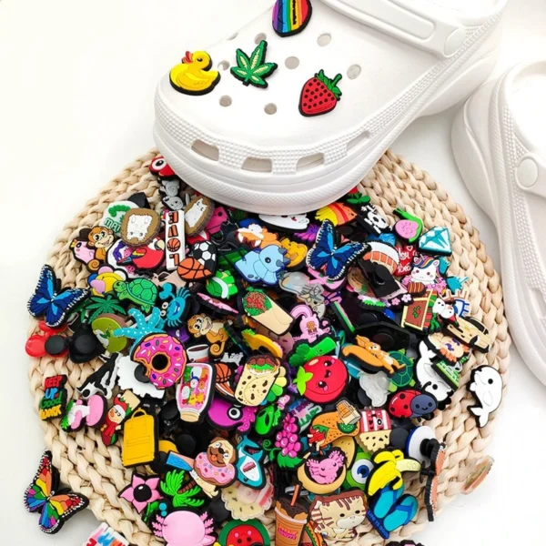 30pcs Random Pattern Shoe Charms Set For Clogs Bogg Bag Bubble Slides Sandals, PVC Shoe Decorations Beach Bag Accessories Gift