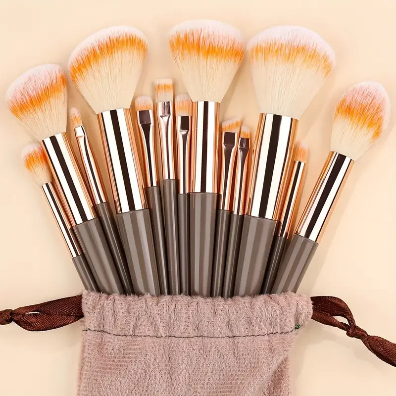 13Pcs Makeup Brushes Set Soft Fluffy Eye Shadow Highlighter Concealers Brush Blush Loose Powder Brush Blending Women Beauty Tool