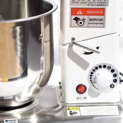 7L/10L Professional Electric Dough Stand Mixer Commercial Planetary Mixer Egg Beater Bread High Quality Mixer for Home Use 220V