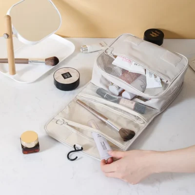 Hanging Toiletry Bag for Business Trips Portable Large Capacity Skincare Makeup Bag Dry and Wet Separation Folding Storage Bag