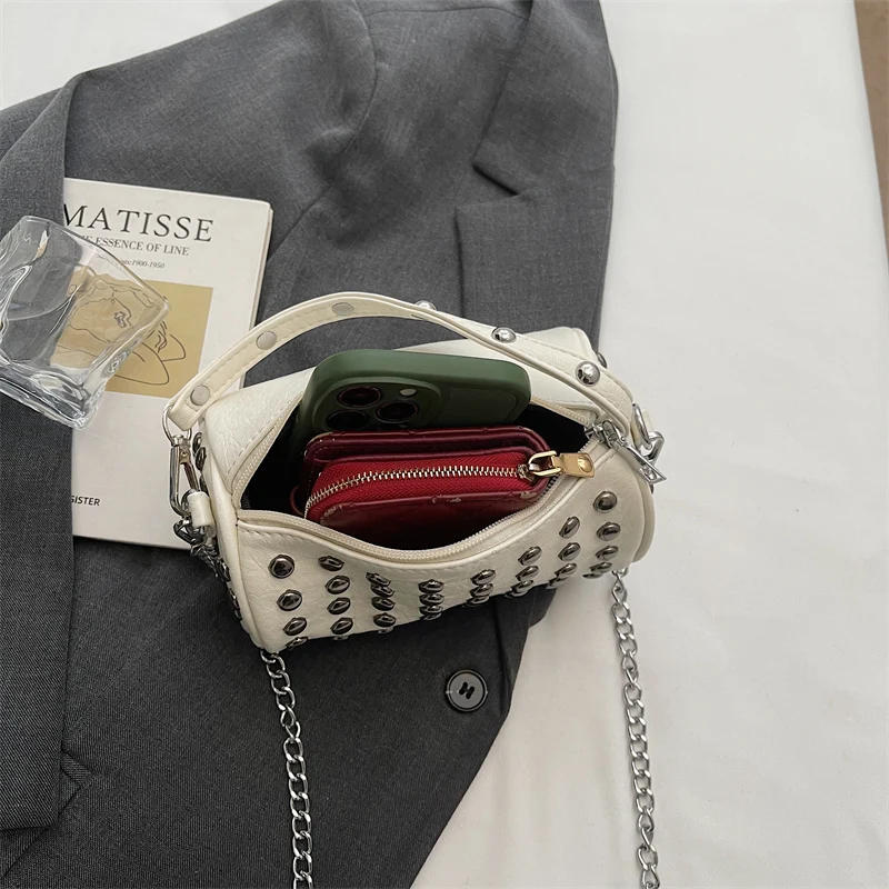 Retro Rivet Crossbody Bag For Women 2026 Boho Clutch Bag Black Handbag Lady Girls Shoulder Phone Purse Small Round Bag Black