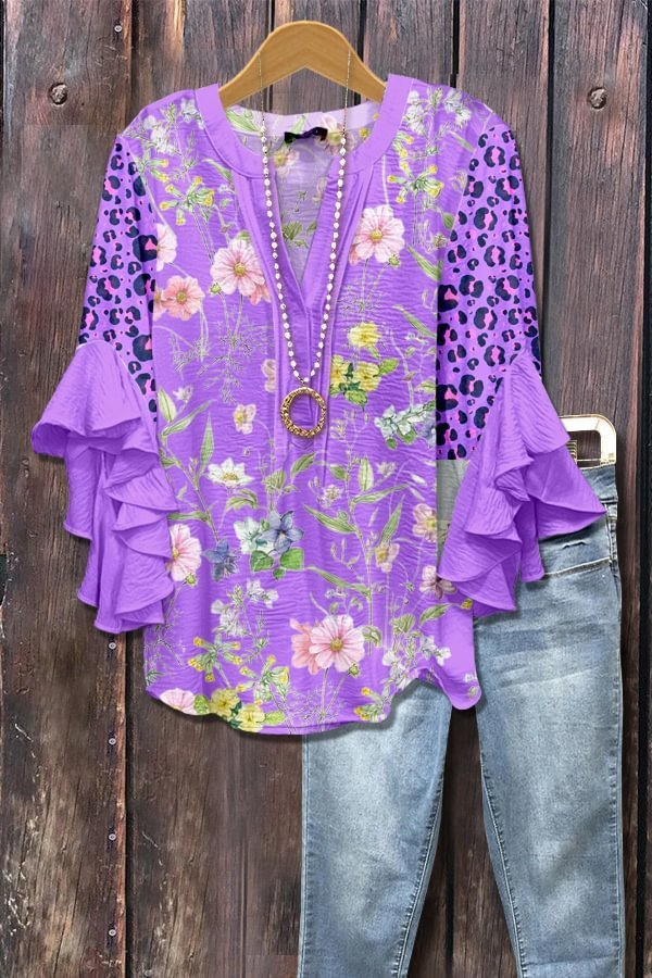 Casual V-neck T-shirt With Lace Trim For Women - Image 2