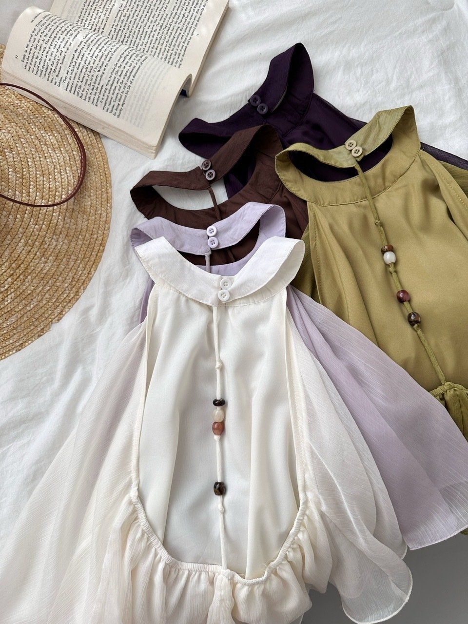 Elegant Solid-color Halter-neck Camisole For Women - Image 5
