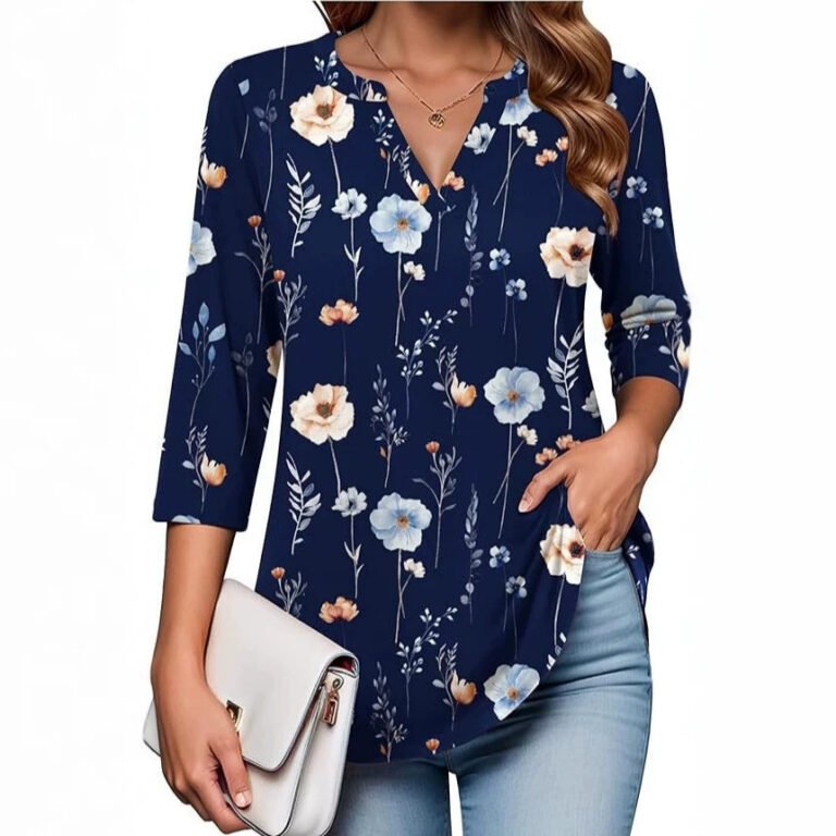 Womens Digital-Print Mid-Sleeve V-Neck Top