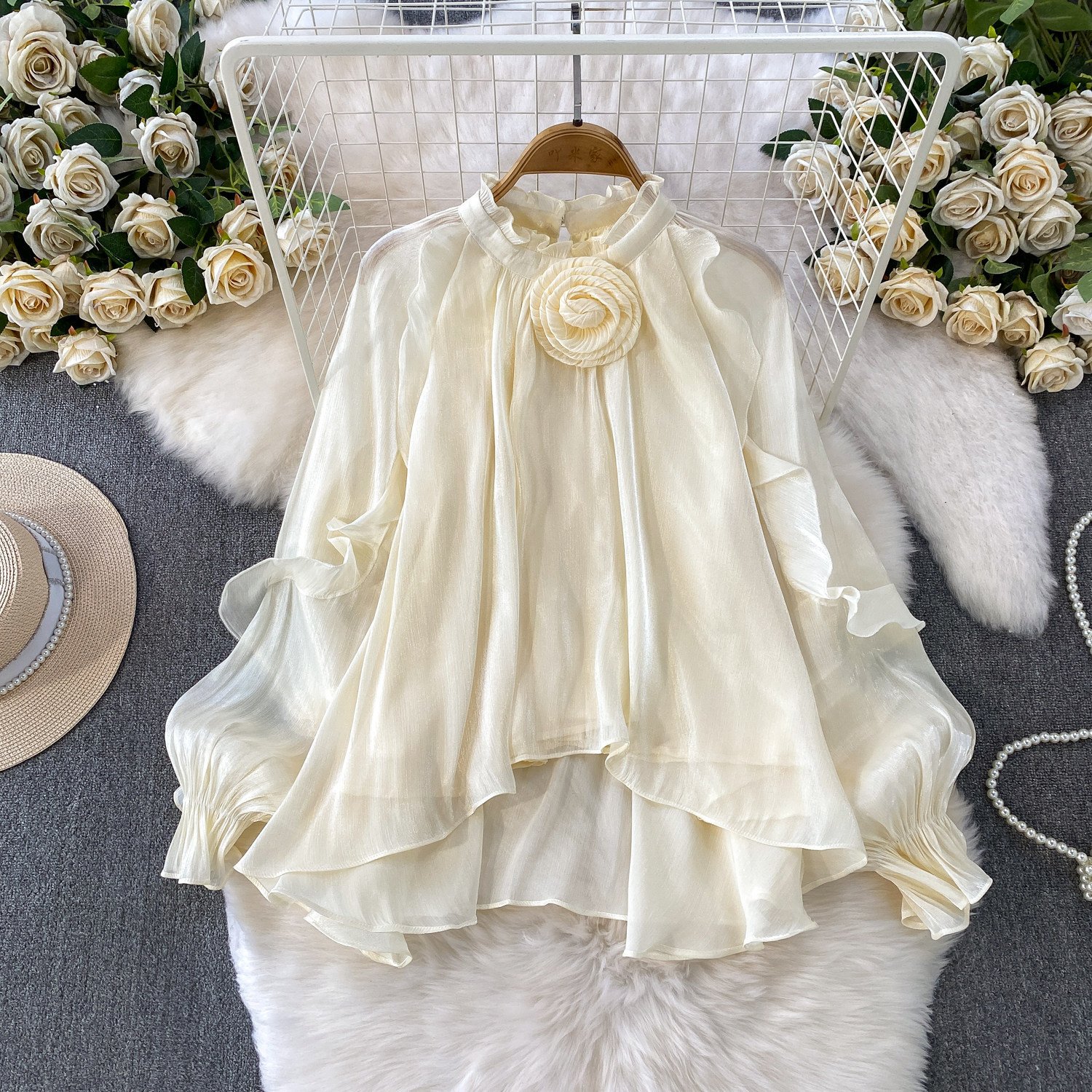 Gentle Elegant Floral Ruffled-edge Round-neck Blouse For Girls - Image 3