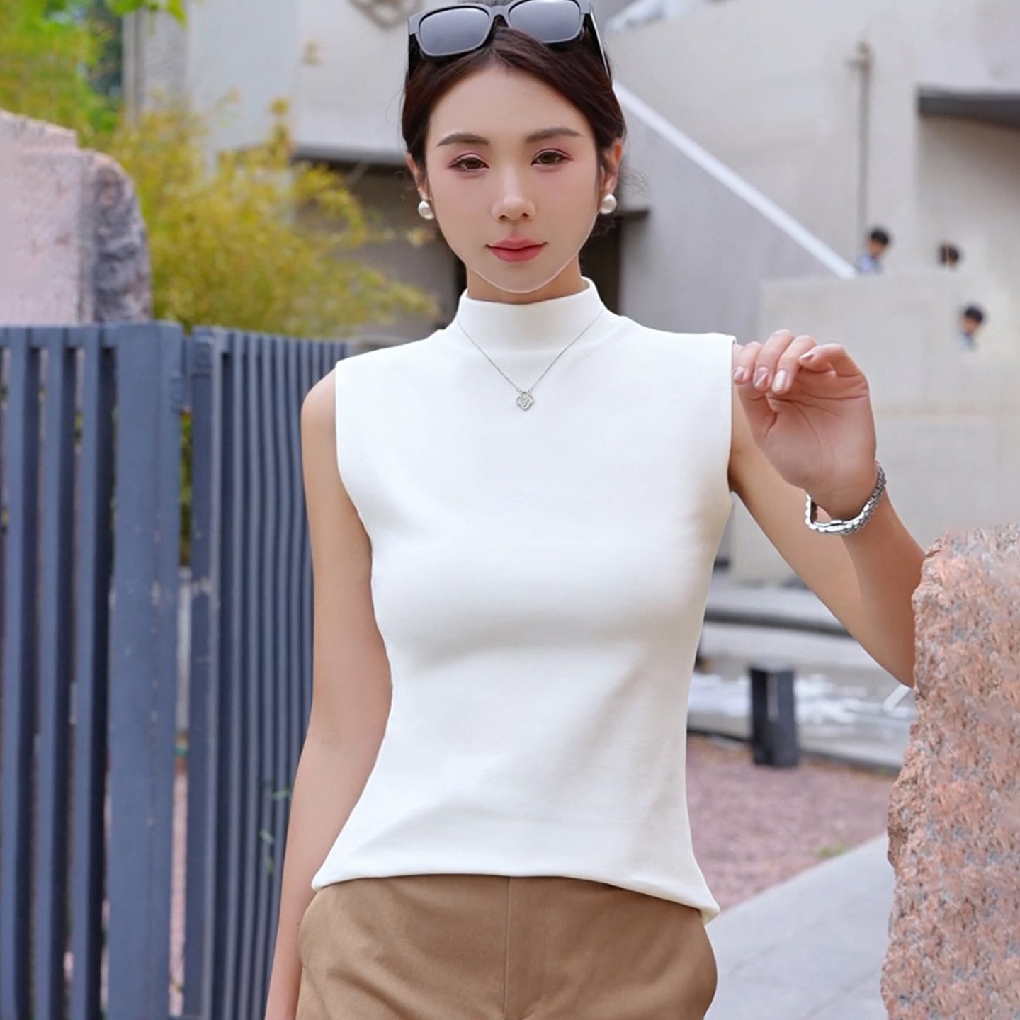 Womens Half-Neck Thickened Thermal Vest - Image 5
