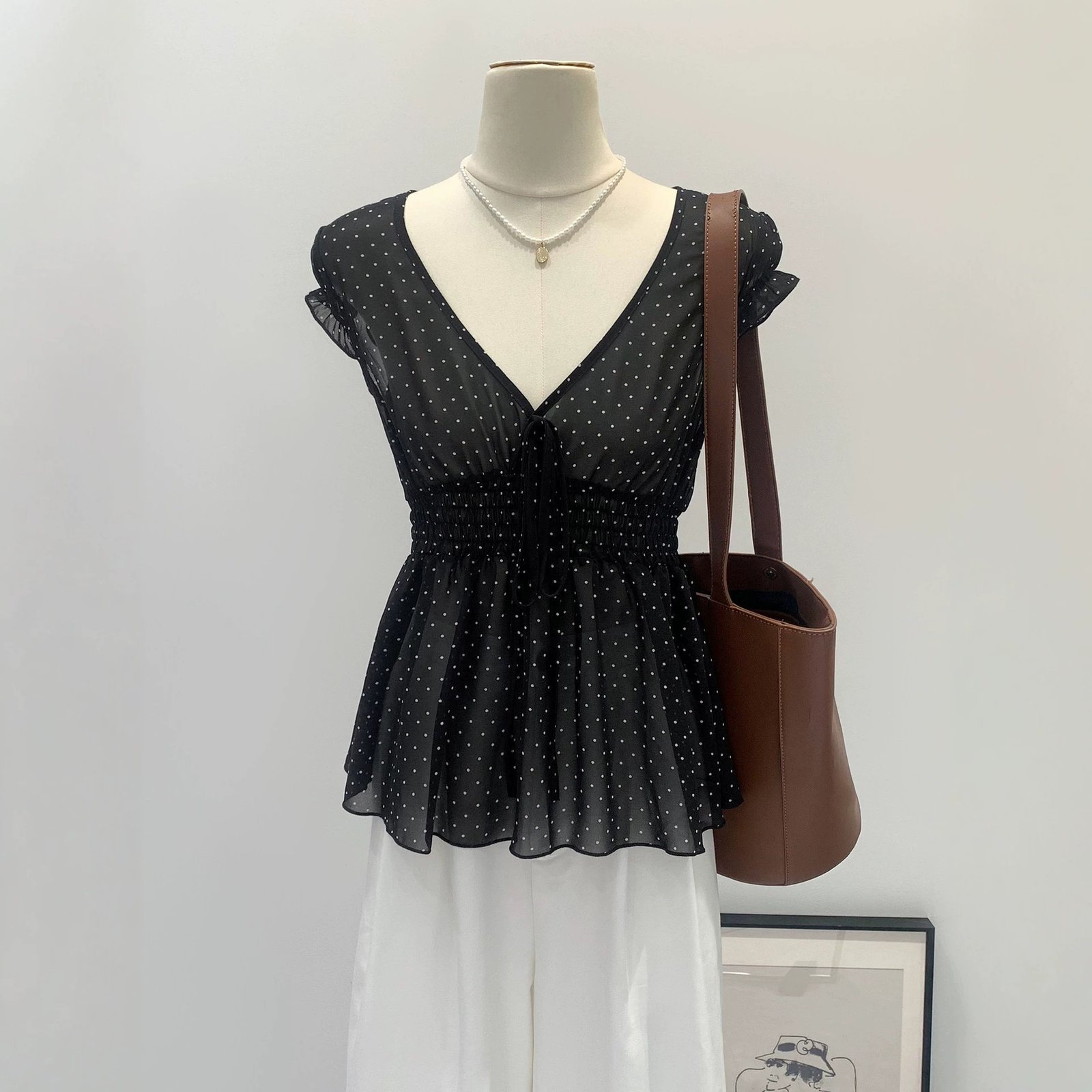 Fashionable And Sexy Polka-dot T-shirt For Women