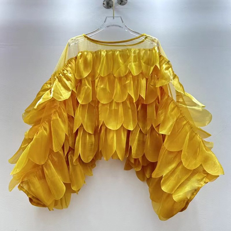 Chic Batwing-sleeve Blouse With Irregularly Shaped Ruffled Trim - Image 6