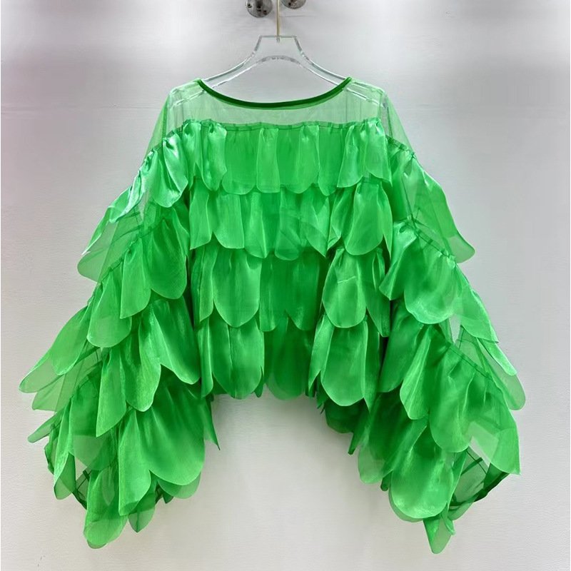 Chic Batwing-sleeve Blouse With Irregularly Shaped Ruffled Trim - Image 7