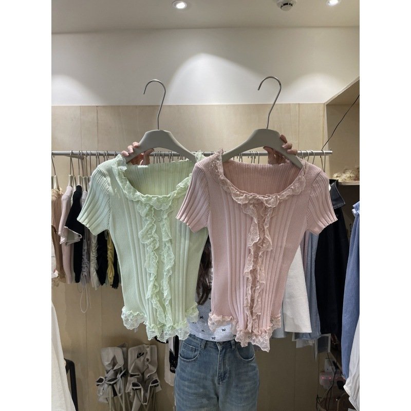 Elegant Lace-Trimmed Knitted Top For Women - Image 4