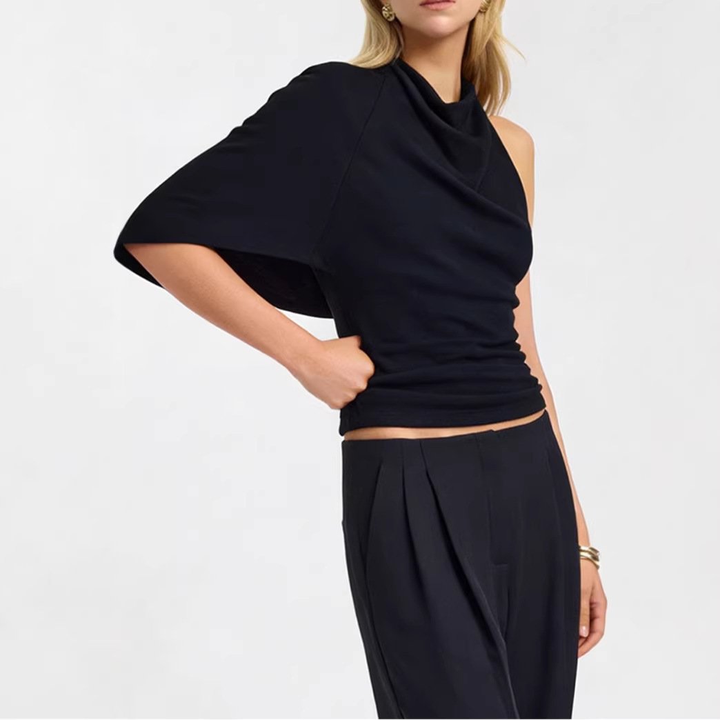 Black Backless Pleated Slim-Fit Commuter Short T-Shirt - Image 2